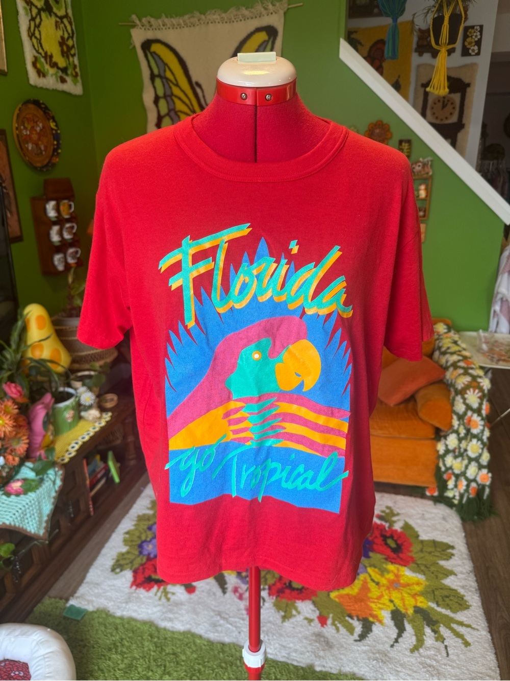 Vintage Red Florida Tropical Parrot Graphic Tee